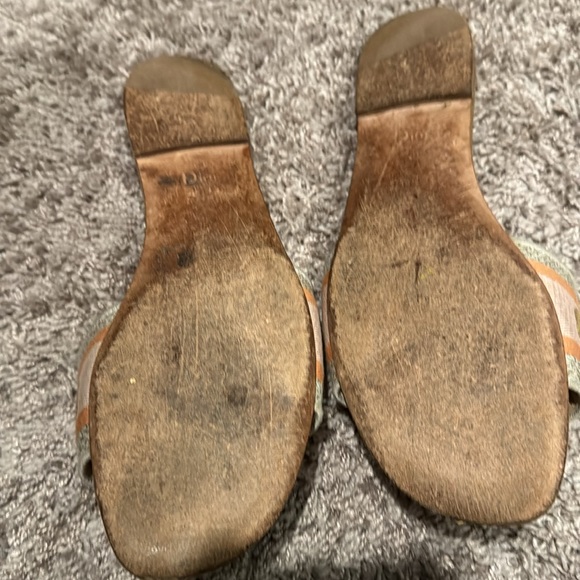 slip in 39 1/2 dior slid - Picture 4 of 4